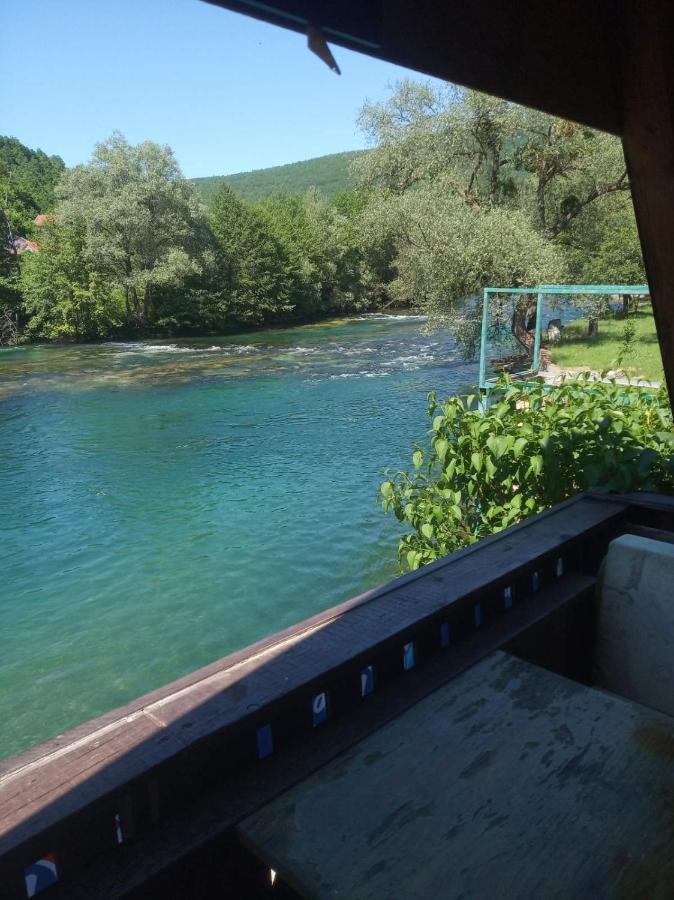 Alfa Appartement Kulen Vakuf Buitenkant foto